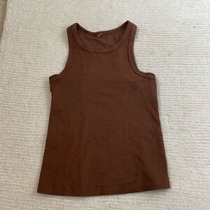 Lululemon tank